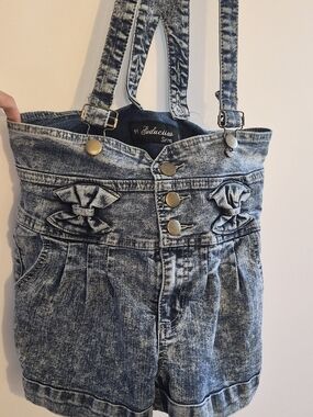 Acid Wash Denim Suspender Shorts - Blue